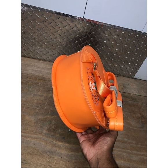 Loungefly NWT Disney Glow Face Minnie Pumpkin HALLOWEEN Backpack Purse - Picture 6 of 14